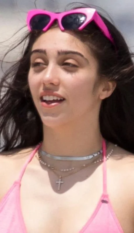 hija-madonna-fotos-video-orgía-desnuda