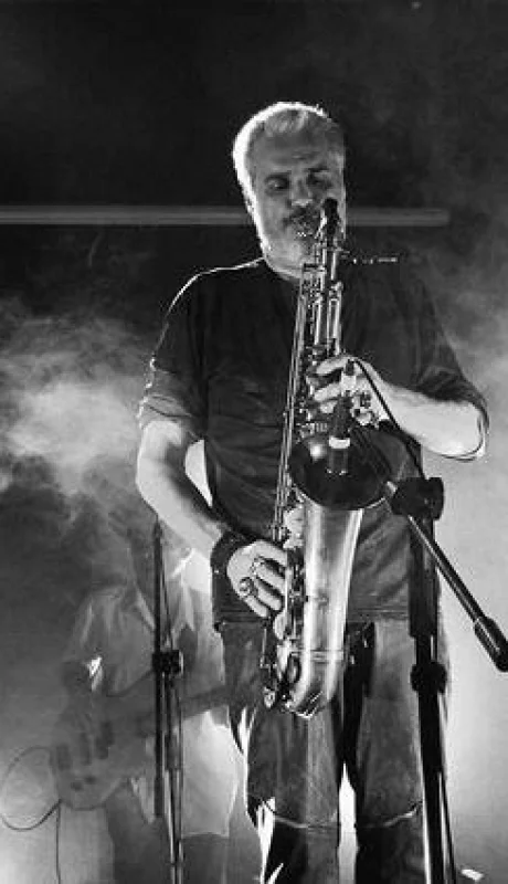 Pettinato-saxo-sumo-nueva-york