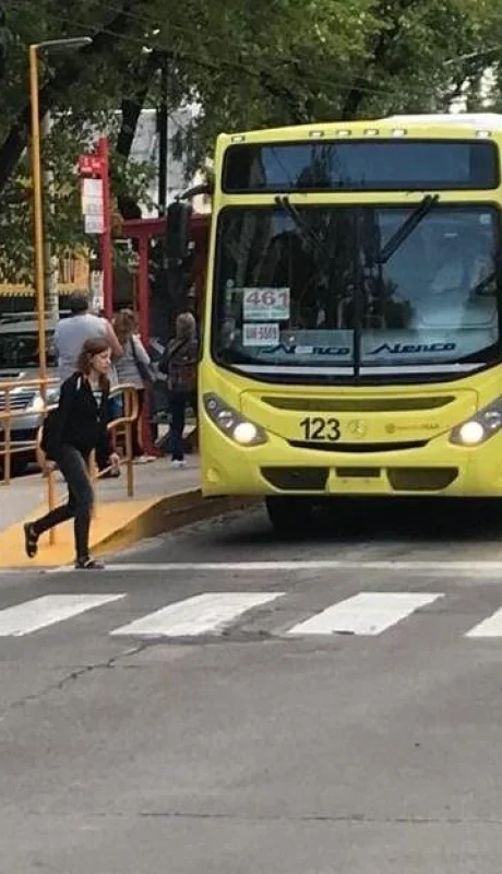 d6b18c2b-a490-4bc1-91a3-e072a907d052