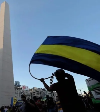 hinchas-boca-video-enfrentamientos-policía-fotos