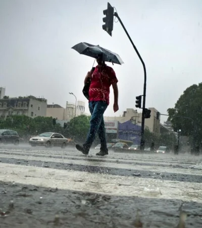 Los pronósticos de lluvias intensas son para provincias como Mendoza y Buenos Aires.