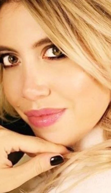 wanda-nara-vestido-rojo-papa-noel-navidad-tiki-taka-instagram-hot-66