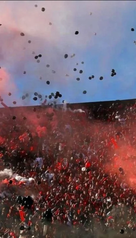 globos-negros-river-boca-superclasico-superliga-fecha-5-quinta-2019-recibimiento-