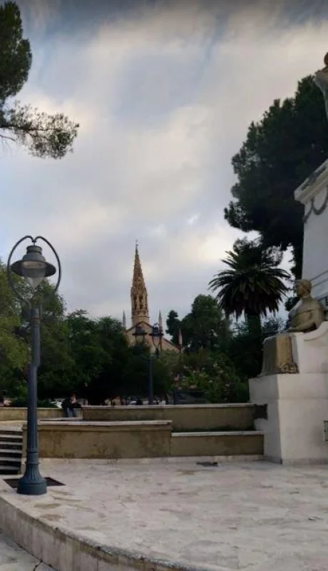 plaza-godoy-cruz-mendoza