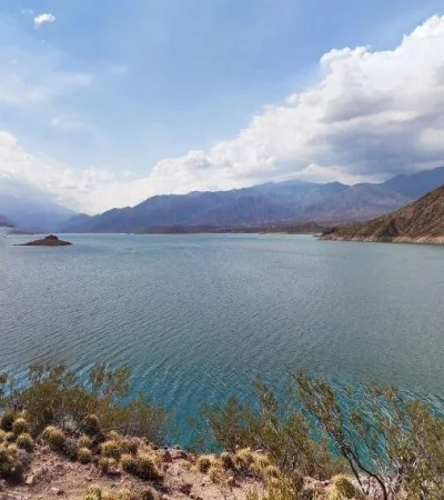 perilago-potrerillos-mendoza