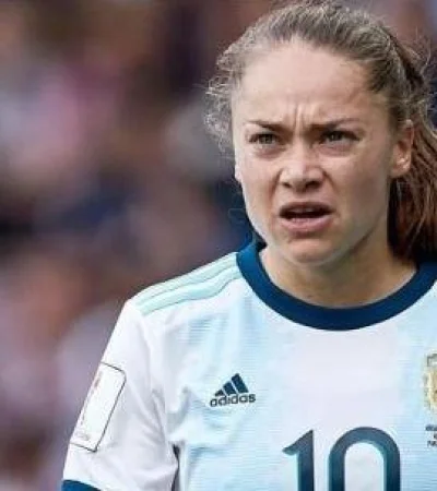 estefania-banini-escandalo-enojo-seleccion-femenina-argentina-de-futbol-juegos-panamericanos-lima-2019-renuncia-cuerpo-tecnico-y-entrenador-carlos-bor