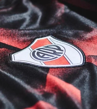 camiseta-river1
