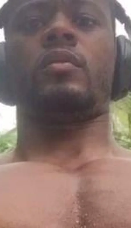 patrice-evra-hot-ducha-shower