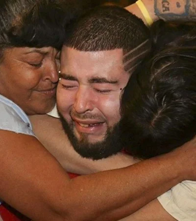 lucas-cabello-condena-policia-fotos-juicio