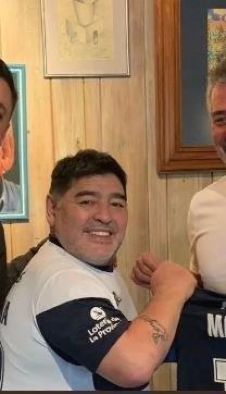 Maradona-Gimnasia-La-Plata