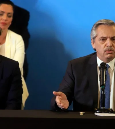 Santiago-Cafiero-Alberto-Fernández