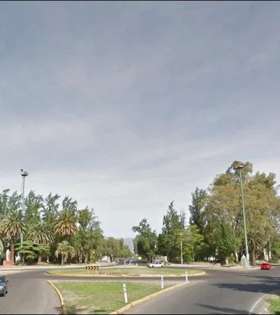 parque-mendoza-cielo-nublado