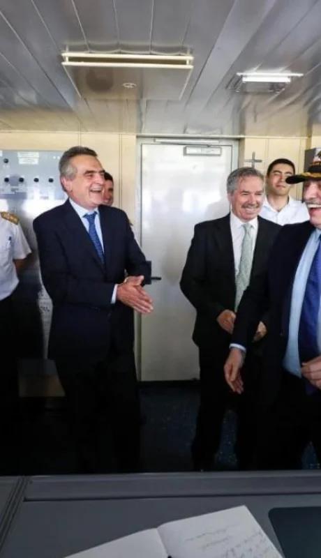 ef6b4e9b-2397-440e-bbc3-60f853cdfb60