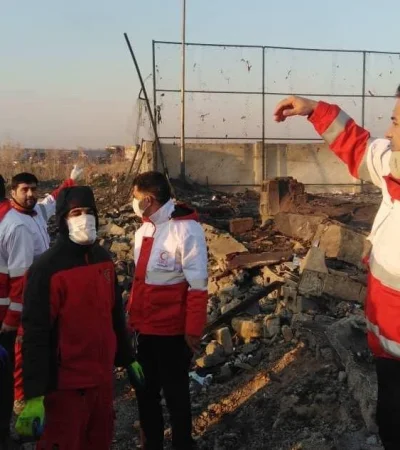 avion-se-estrella-iran