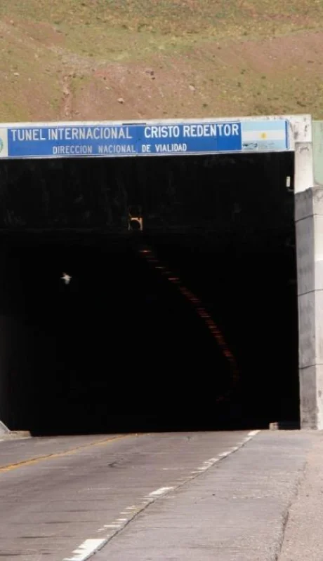 PASO-INTERNACIONAL-CRISTO-REDENTOR-POR-OBRAS-DEL-LADO-CHILENO-SE-PROCEDERÁ-AL-CORTE-PROGRAMADO-DE-LA-CIRCULACIÓN-I