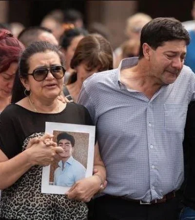 familiares-fernando-báez-marcha