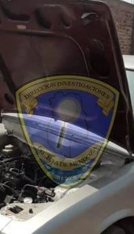 robo-autopartes-autos-mendoza-policiales-taller-4