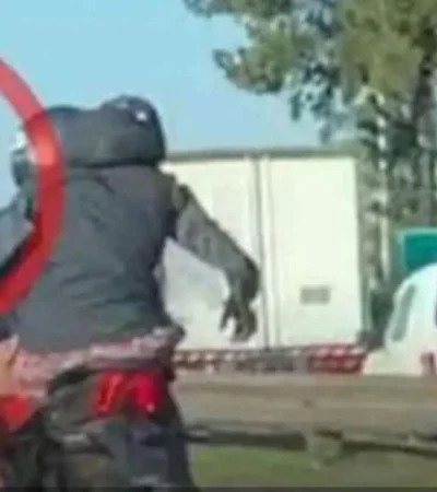 motochorros-video-ataque-robo-moto-autopista-asalto