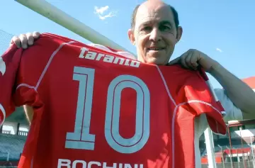 Bochini le mandó un mensaje a los jugadores y el técnico del Rojo: "falta..."