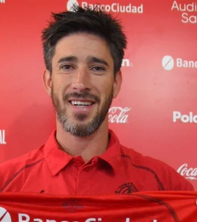 pablo-pérez-independiente-pase-club-moyano