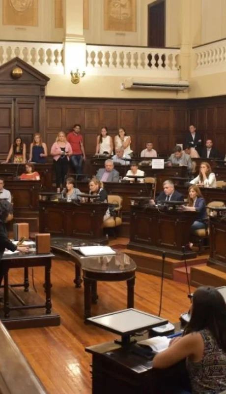 diputados-ley-77-22-mendoza
