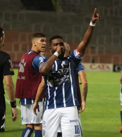 CDC6C6CC-D609-414F-BA3F-8C48423930CD