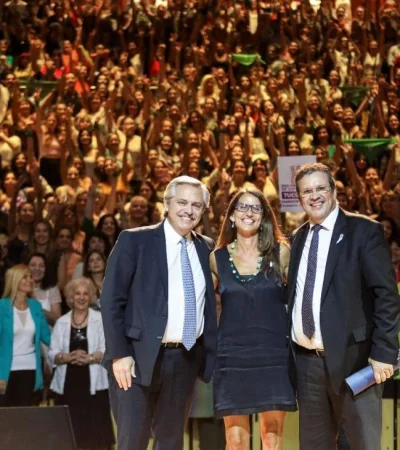 Alberto-Fernández-mujeres