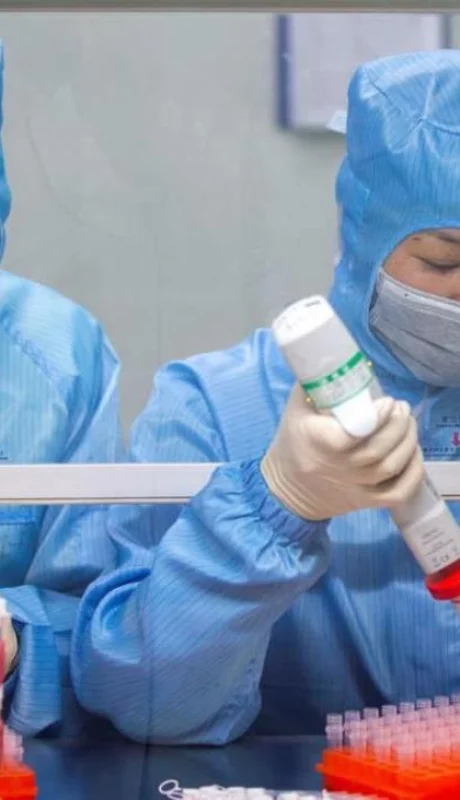 w1240-p16x9-290120-coronavirus-wuhan-vaccin-m