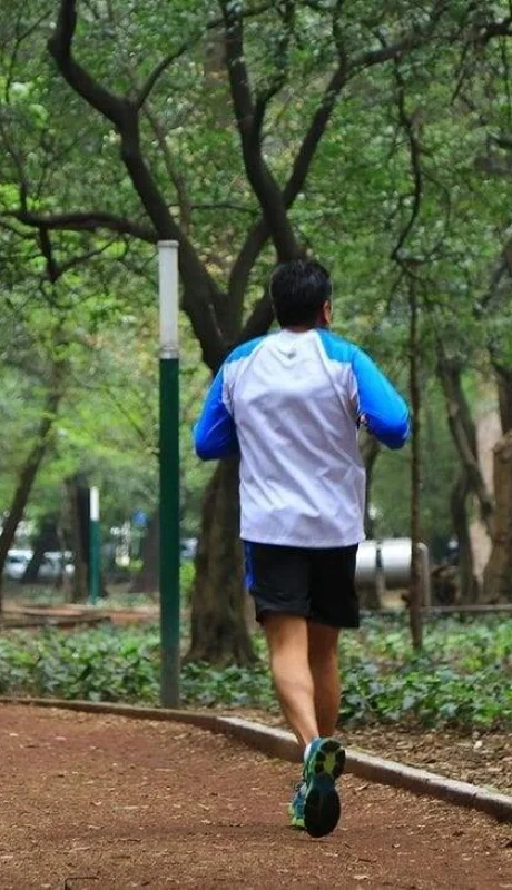 gente-corriendo-parque