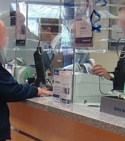 banco-atención-días-cobro-jubilados-cuarentena-calendario