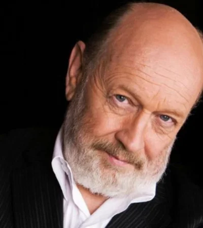 Marcos-Mundsotck-salud-Les-Luthiers-salud