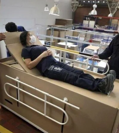 muerte-cama-ataúd-coronavirus-fotos-hospitales-7