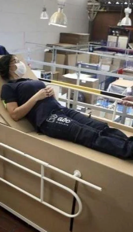 muerte-cama-ataúd-coronavirus-fotos-hospitales-7