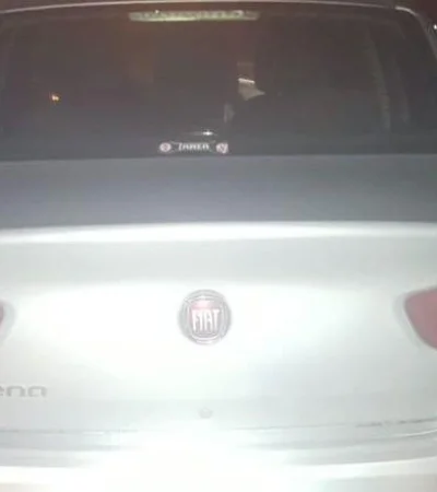 fiat-siena-ladrones-policias-robo-detenidos