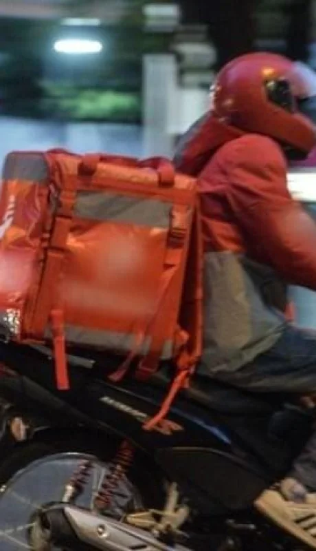 uber-moto-foto-asalto-ciudad-mendoza-robo-honda