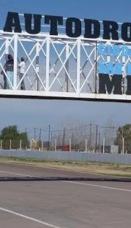 59C448B5-45D9-400A-80BF-4446BB7635CC