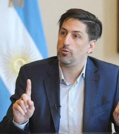 Ncicolás-Trotta-universidades