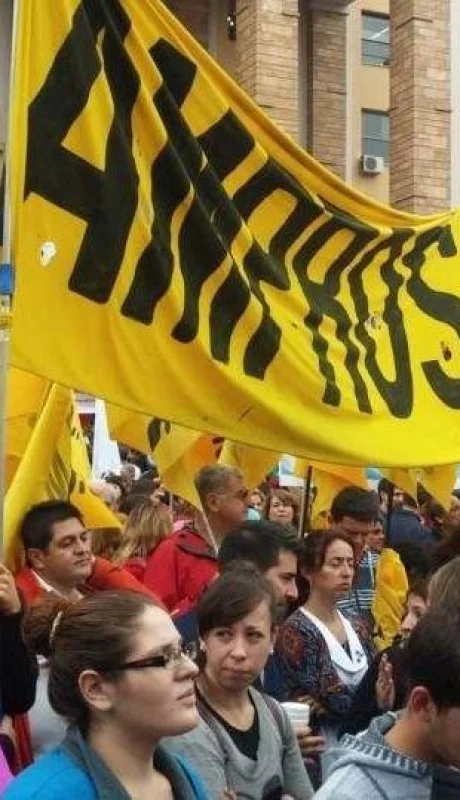 Ampros-mendoza-gremio-salud