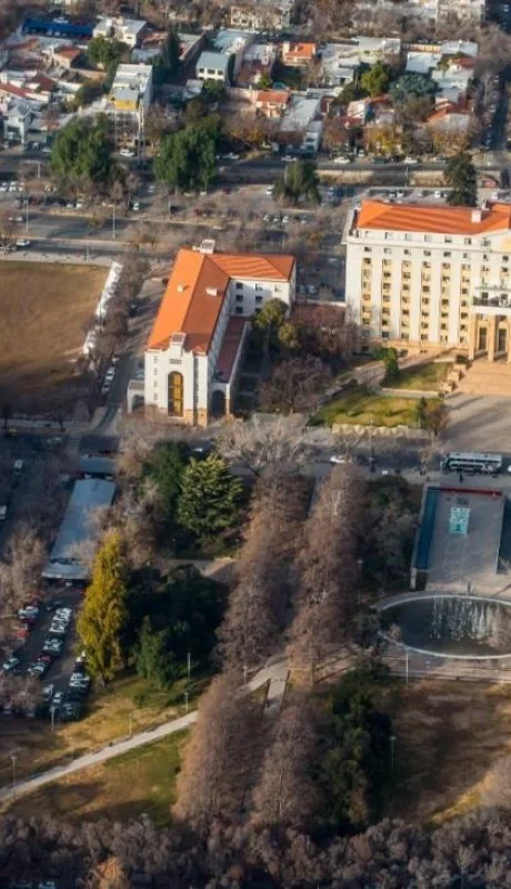 CASA-DE-GOBIERNO-Y-PALACIO-DE-JUSTICIA