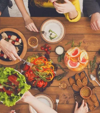 familia-juntadas-reuniones-mendoza-normas-ley-legal