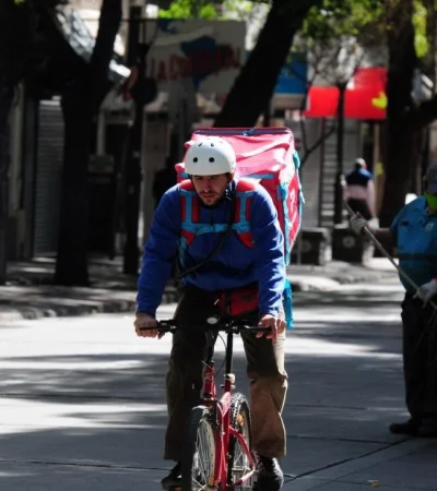 mendoza-un-ciclista-de-u_666861