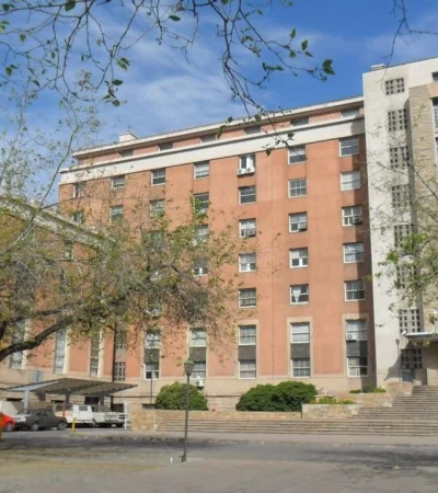 empleado-coronavirus-mendoza-palacio-justicia