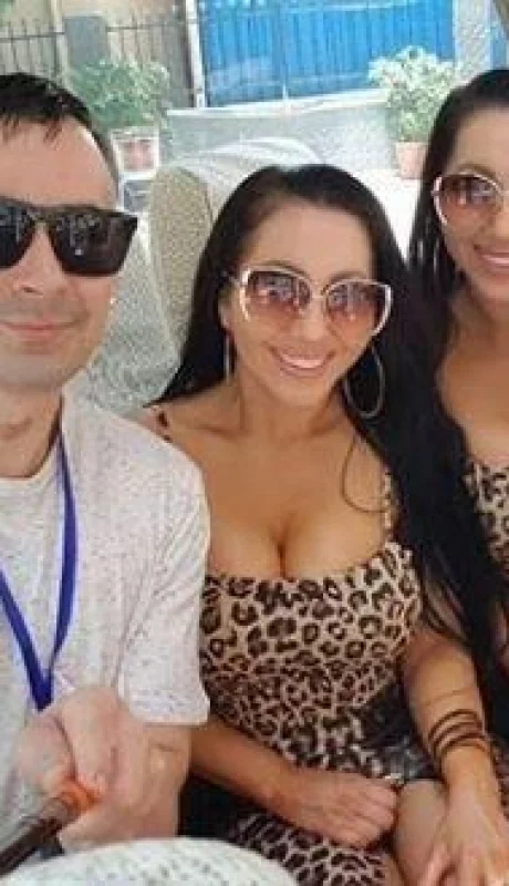 gemelas-sexo-embarazo-mujeres-famosas-novio-caso-real-australianas