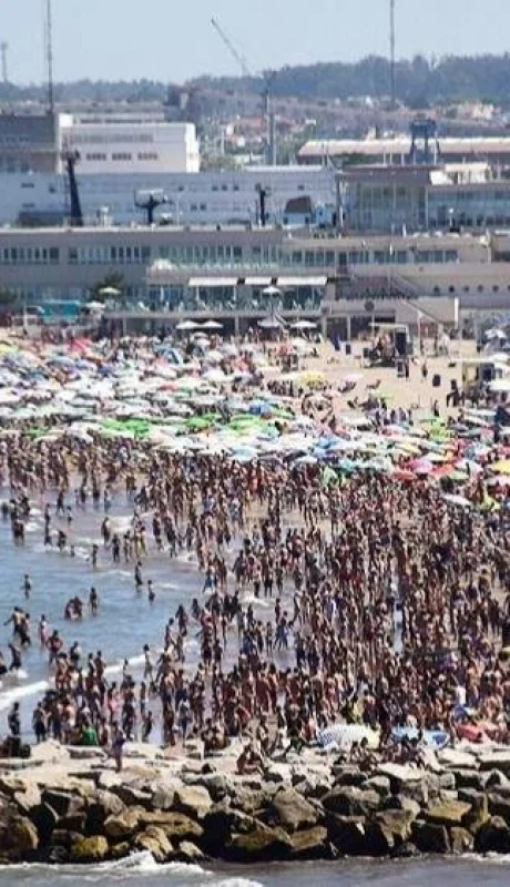 mar-del-plata-playas-coronavirus-costa-argentina-verano