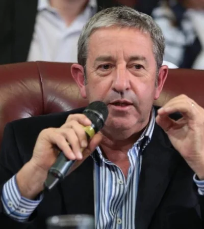 Cobos marcó el compromiso histórico de Argentina con la diversidad de las razas y credos que practican distintas comunidades.