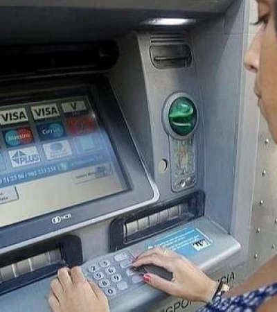 Cajero-cobro-AUH-Asignación