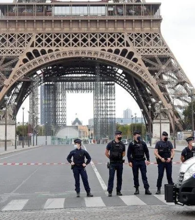 bomba-torre-eifell-amenaza