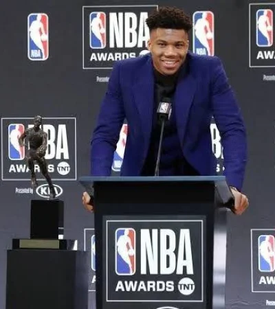 Giannis-Antetokounmpo