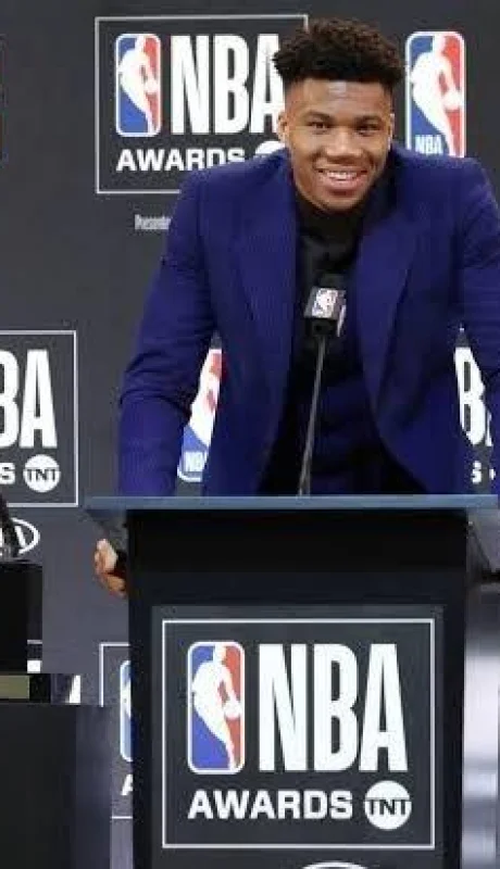 Giannis-Antetokounmpo