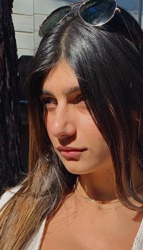 Mia-Khalifa-hot--instagram-jpg